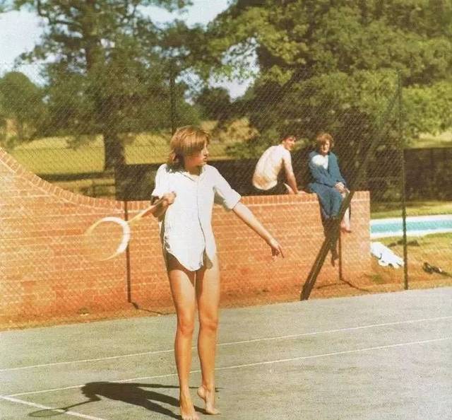 们在竞争中 们在竞争中