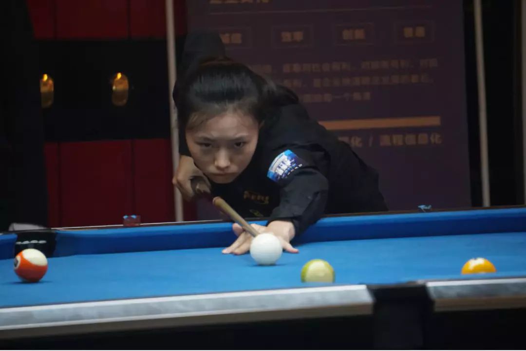 示了他个人 示了他个人